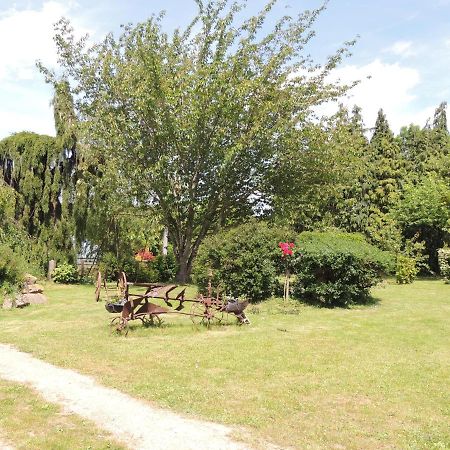 La Ferme Du Bourg Acomodação com café da manhã Eraines Exterior foto