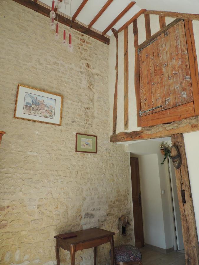 La Ferme Du Bourg Acomodação com café da manhã Eraines Exterior foto